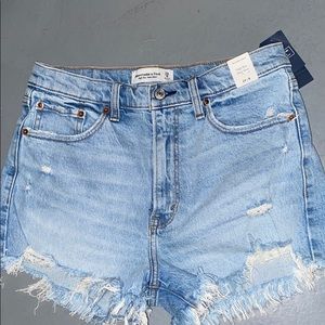 Abercrombie High rise shorts